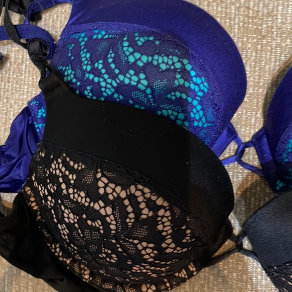 Bra - Picture 2 of 3